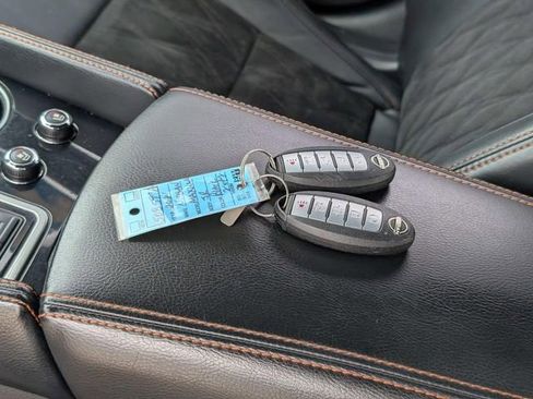 Used 2023 Nissan Maxima SR w/ Sport Mat Group image 31