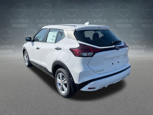 Used 2025 Nissan Kicks Play S image 13
