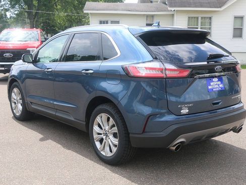 Used 2019 Ford Edge Titanium AWD/4WD image 4