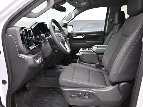 New 2026 GMC Sierra 1500 Elevation image 8