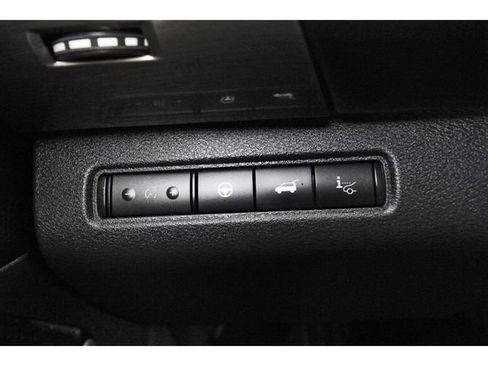 Used 2025 Nissan Pathfinder Platinum w/ Cargo Package image 21