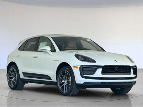 New 2026 Porsche Macan image 10