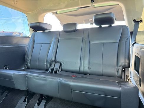 Used 2022 Ford Expedition XLT image 13