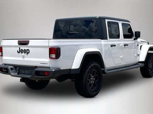 Used 2023 Jeep Gladiator Sport AWD/4WD image 5