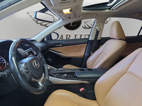 Used 2015 Lexus IS 250 w/ Navigation System Package RWD image 9