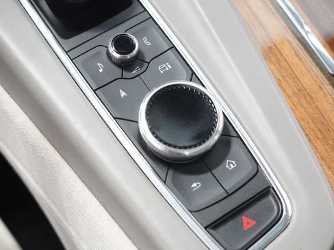 Used 2021 Cadillac Escalade Premium Luxury Platinum w/ Heavy-Duty Trailer Package AWD/4WD image 26