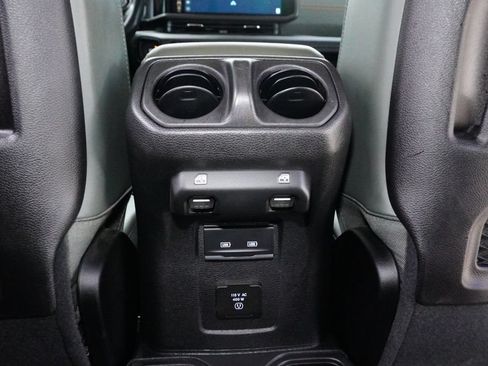 Used 2024 Jeep Gladiator Mojave AWD/4WD image 26