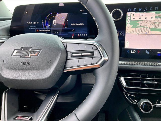 New 2027 Chevrolet Traverse Z71 w/ Driver Confidence Package AWD/4WD image 19