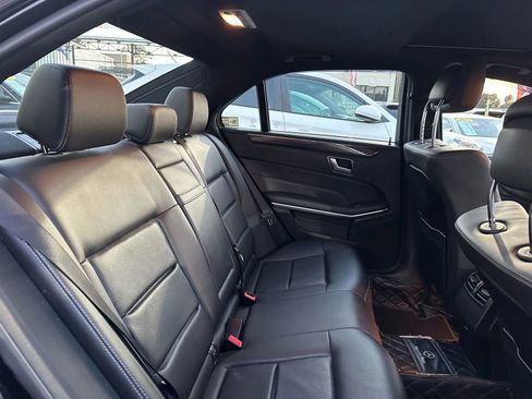 Used 2016 Mercedes-Benz E 350 4MATIC Sedan image 17