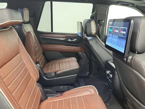 Used 2023 GMC Yukon Denali Ultimate AWD/4WD image 35