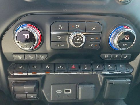 Certified 2020 GMC Sierra 1500 Denali w/ Denali Ultimate Package AWD/4WD image 17