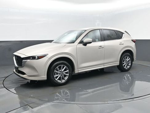 Used 2024 MAZDA CX-5 AWD 2.5 S w/ Select Package image 1