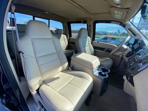 Used 2010 Ford F250 Lariat image 13