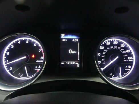 Used 2019 Toyota Camry SE image 31