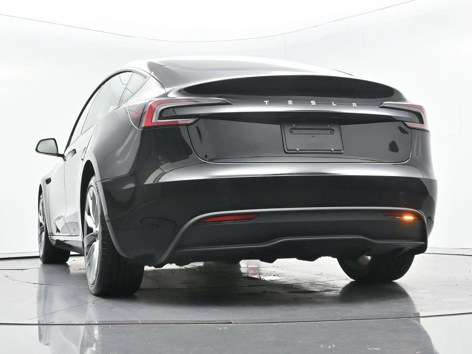 Used 2024 Tesla Model 3 Long Range RWD image 39