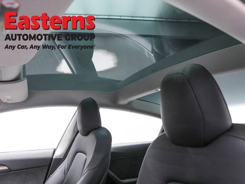 Used 2023 Tesla Model 3 Standard Range image 30