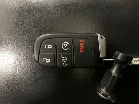 Used 2024 Dodge Durango GT image 34