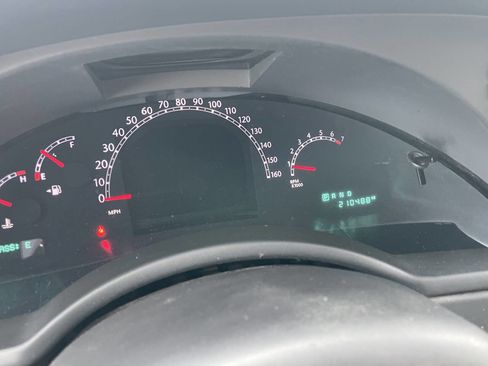 Used 2007 Chrysler Pacifica Limited image 19