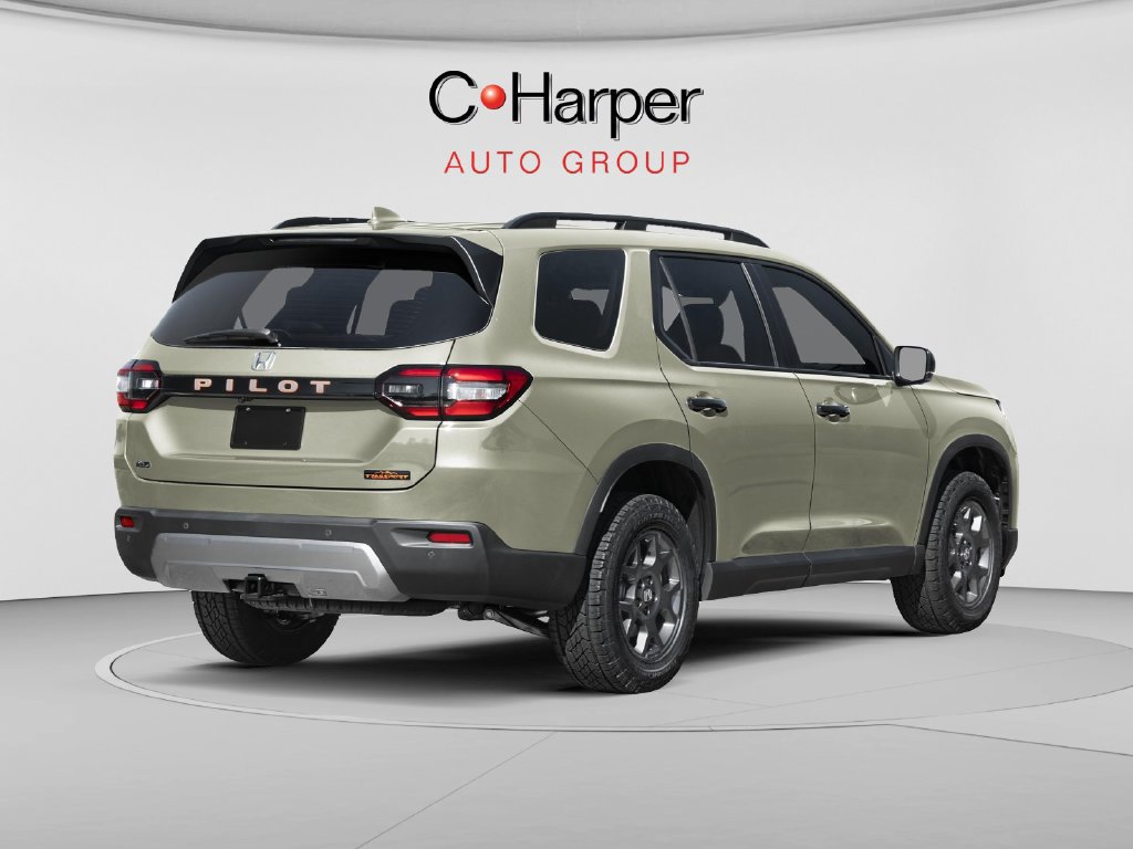New 2026 Honda Pilot TrailSport image 2