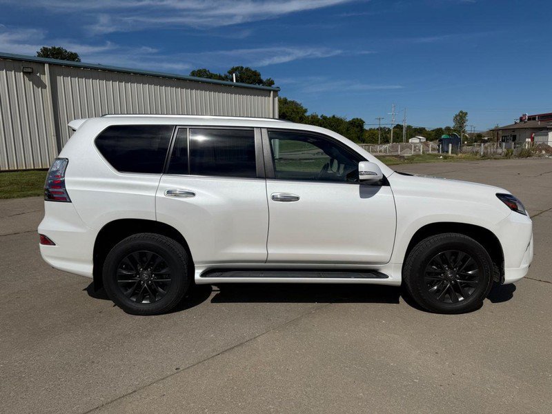 Used 2023 Lexus GX 460 Premium w/ Premium Plus Package AWD/4WD image 7
