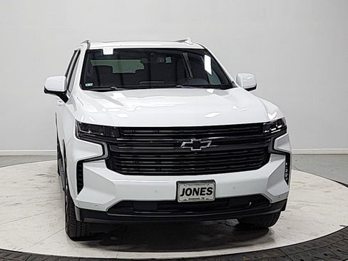 Used 2021 Chevrolet Tahoe RST w/ Luxury Package image 2