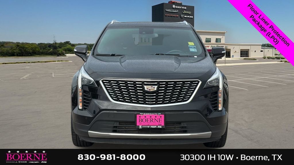 Used 2021 Cadillac XT4 Premium Luxury w/ Cold Weather Package FWD image 8