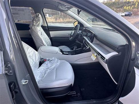 New 2025 Hyundai Tucson SEL image 13