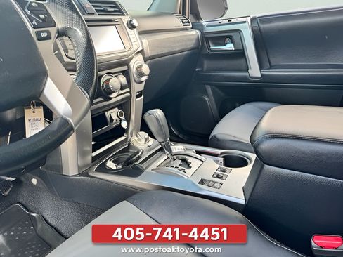 Used 2018 Toyota 4Runner SR5 Premium AWD/4WD image 25