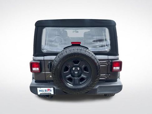Used 2024 Jeep Wrangler Unlimited Sport AWD/4WD image 9
