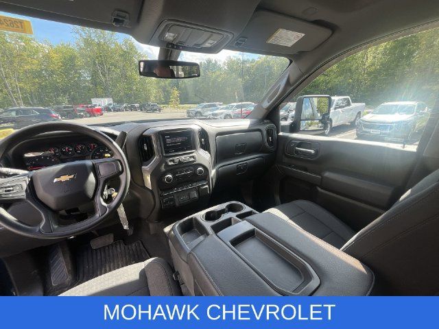 Certified 2022 Chevrolet Silverado 2500 Custom w/ Custom Value Package AWD/4WD image 11