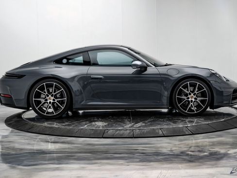 Used 2025 Porsche 911 Carrera T image 18