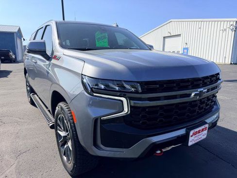Used 2022 Chevrolet Tahoe Z71 w/ Z71 Off-Road Package AWD/4WD image 8