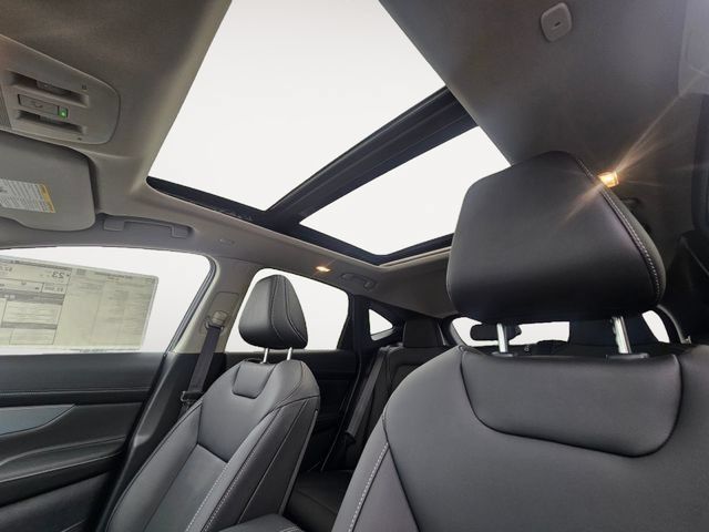 Used 2025 Nissan Murano SL AWD/4WD image 24