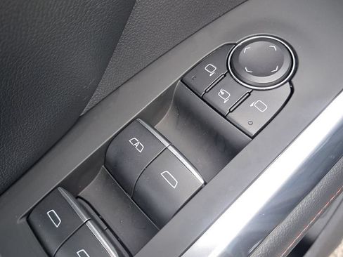 Used 2024 Chevrolet Traverse RS AWD/4WD image 16