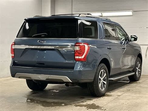 Used 2018 Ford Expedition XLT w/ Equipment Group 202A image 31