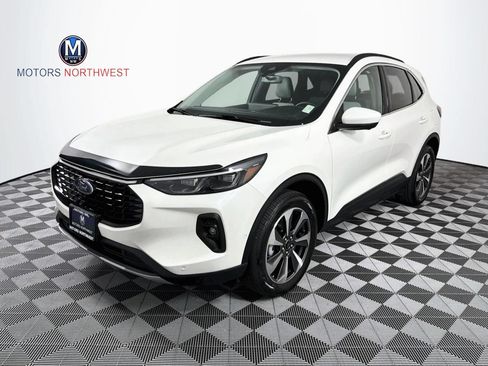 Used 2024 Ford Escape Platinum w/ Premium Technology Package AWD/4WD image 1