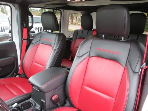 Used 2023 Jeep Wrangler Unlimited Rubicon 4xe image 19