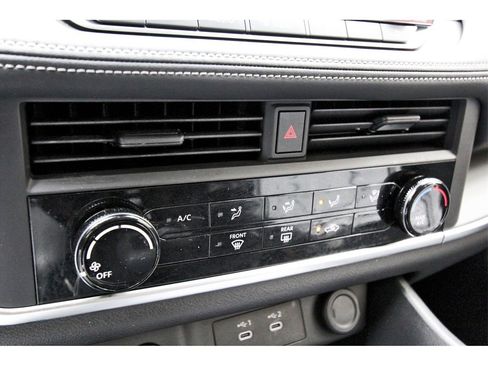 Certified 2025 Nissan Rogue S image 22