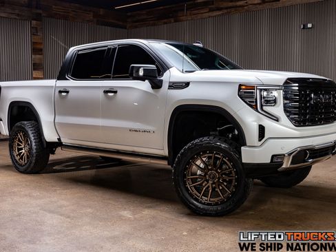 Used 2023 GMC Sierra 1500 Denali Ultimate image 1
