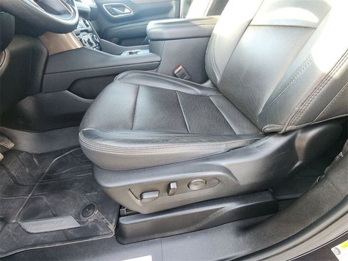 Used 2023 Chevrolet Tahoe High Country image 12