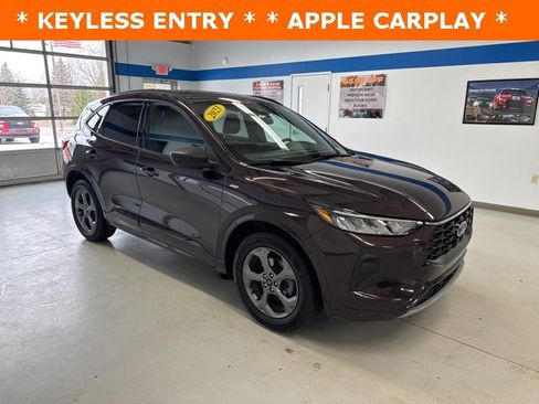Used 2023 Ford Escape ST-Line w/ Tech Pack #1 image 4
