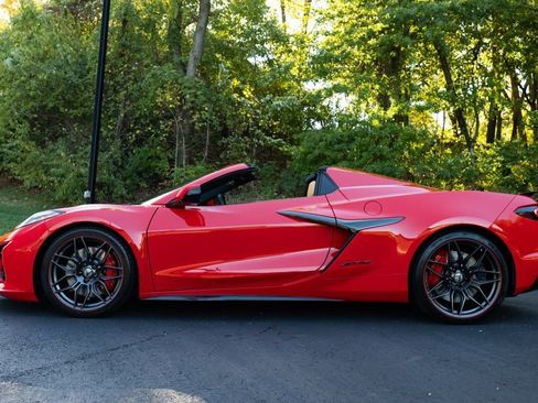 Used 2025 Chevrolet Corvette Z06 w/ Battery Protection Package image 28