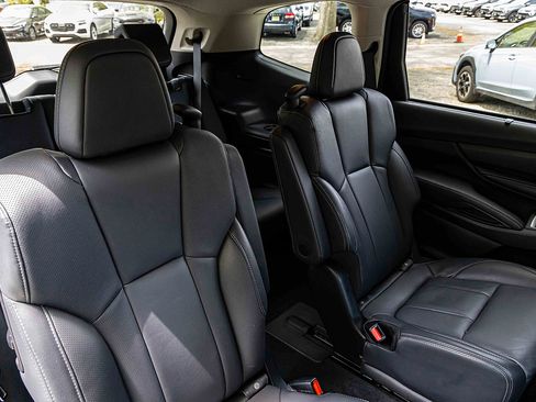 Used 2023 Subaru Ascent Limited image 25