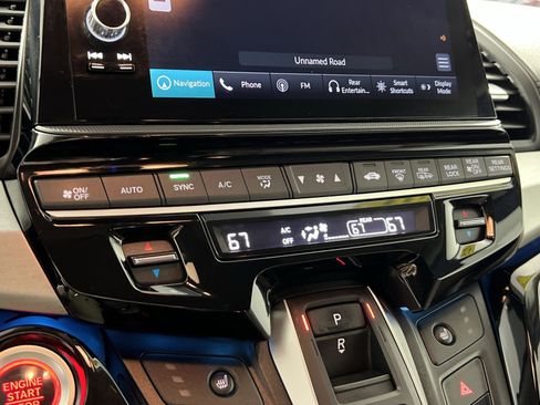 Used 2025 Honda Odyssey Touring image 21