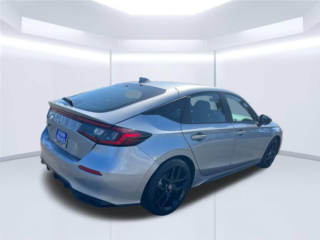 Used 2023 Honda Civic Sport image 5