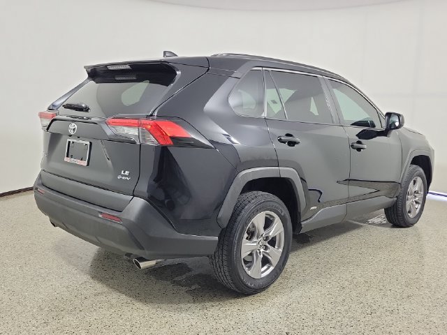 Used 2025 Toyota RAV4 LE AWD/4WD image 5