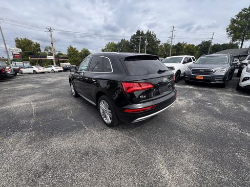 Used 2018 Audi Q5 2.0T Premium Plus w/ Premium Plus Package AWD/4WD image 3