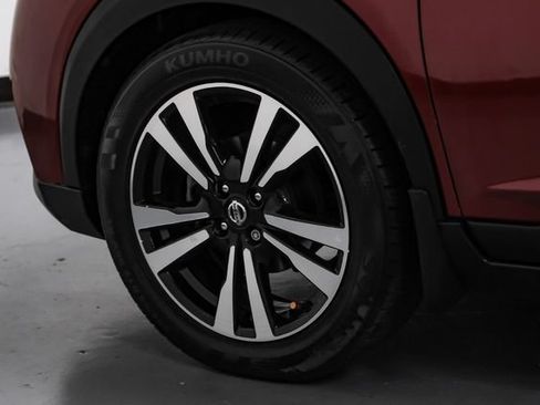 Used 2020 Nissan Kicks SR w/ Exterior Package FWD image 49