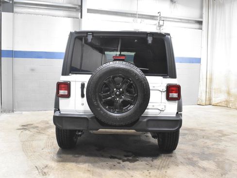 Used 2020 Jeep Wrangler Unlimited Sport S image 21