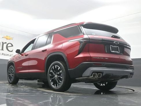 New 2026 Chevrolet Traverse LT w/ Sun and Wheel Package image 5